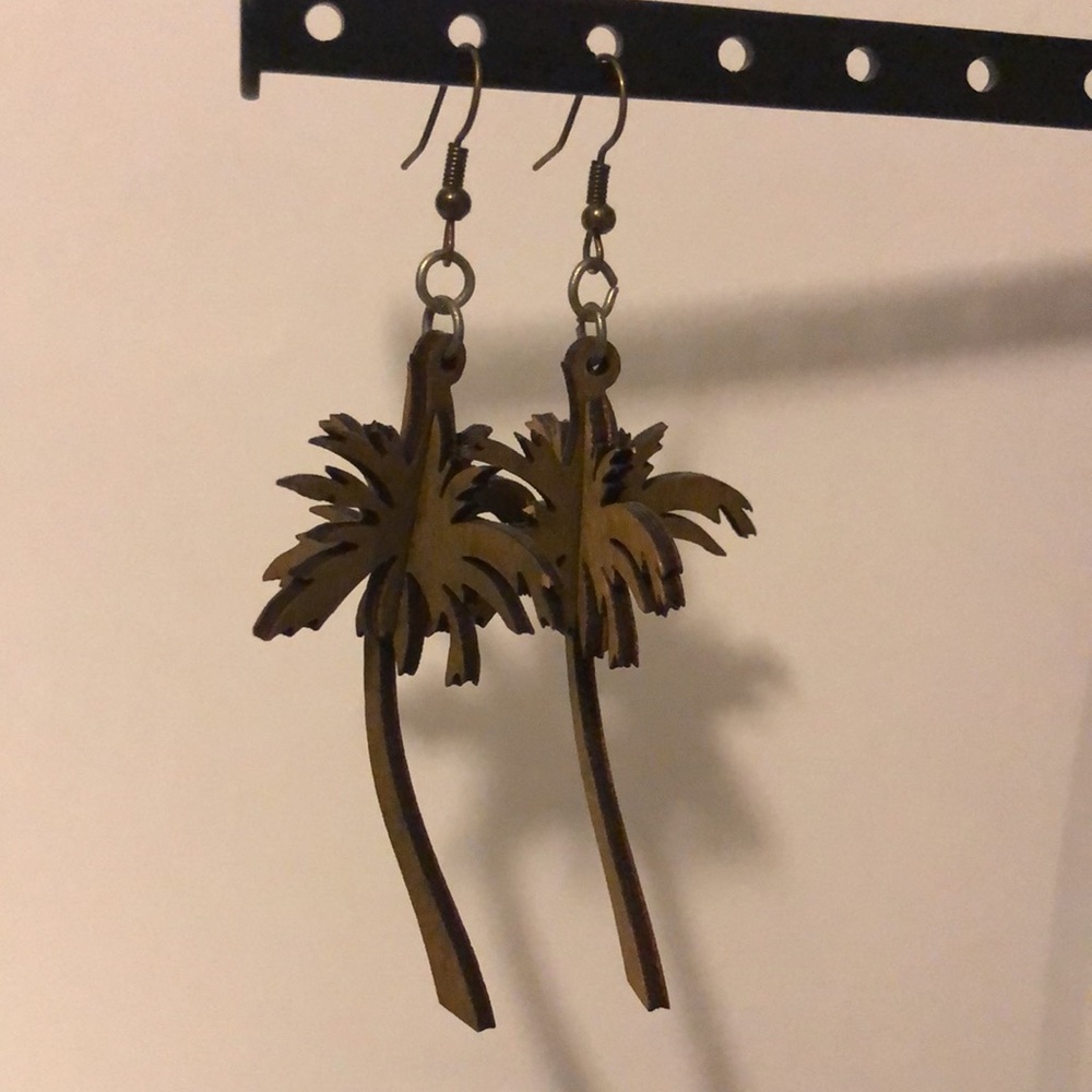 Never Worn Green Tree Jewelry Wooden Palm Tree Earrings